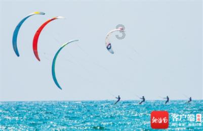阜阳:VR技术让学生们“穿越时空”学思政