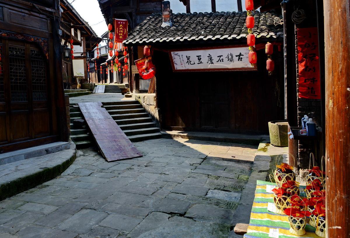 今年32岁为什么我活得那么失败没用在自己地方失业大半年没有工作没有朋友也没有女朋友我快崩毁怎么办？游戏画面